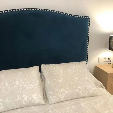 Cozy Downtown Studio *